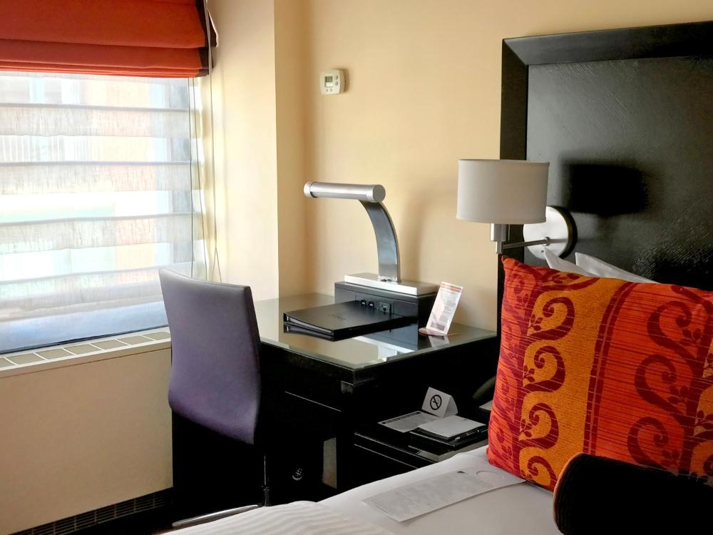 Superior Queen Room interior